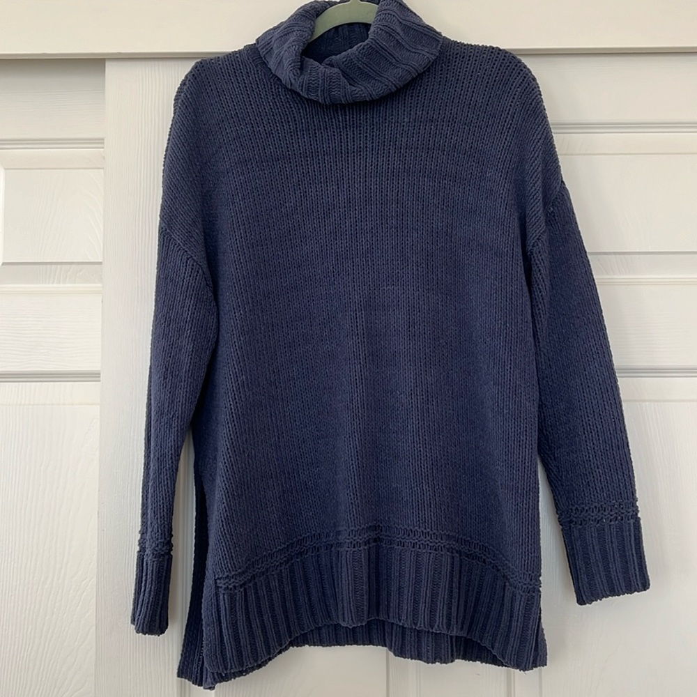 Aerie Soft Blue Turtleneck Sweater